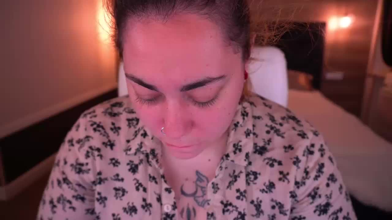 AmazonkaStarrr Adult Chat August 15, 2025