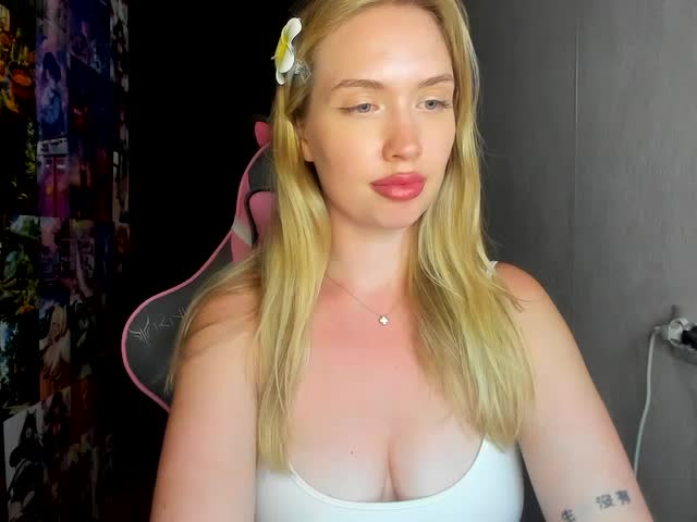 NicoleRicci Adult Chat August 15, 2025