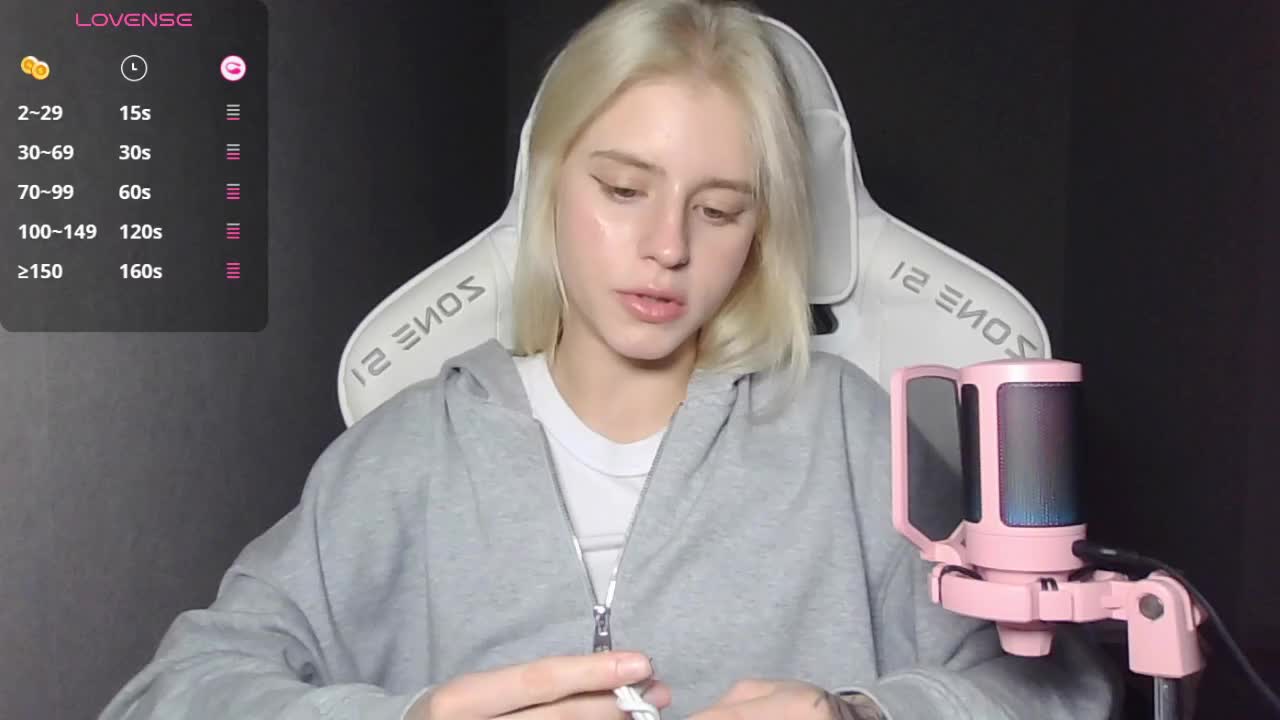 Helga_Pataki Adult Chat August 15, 2025