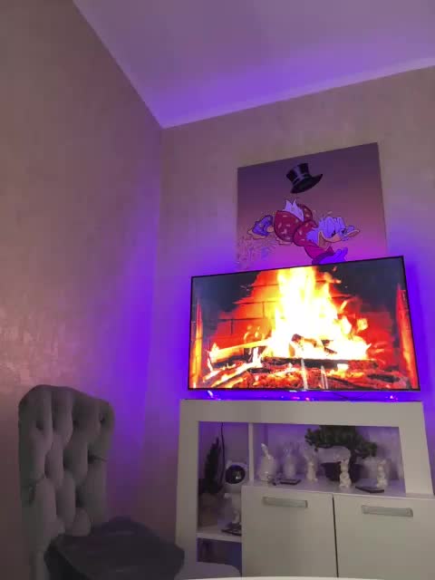 VictoriaFoxxx Adult Chat August 15, 2025