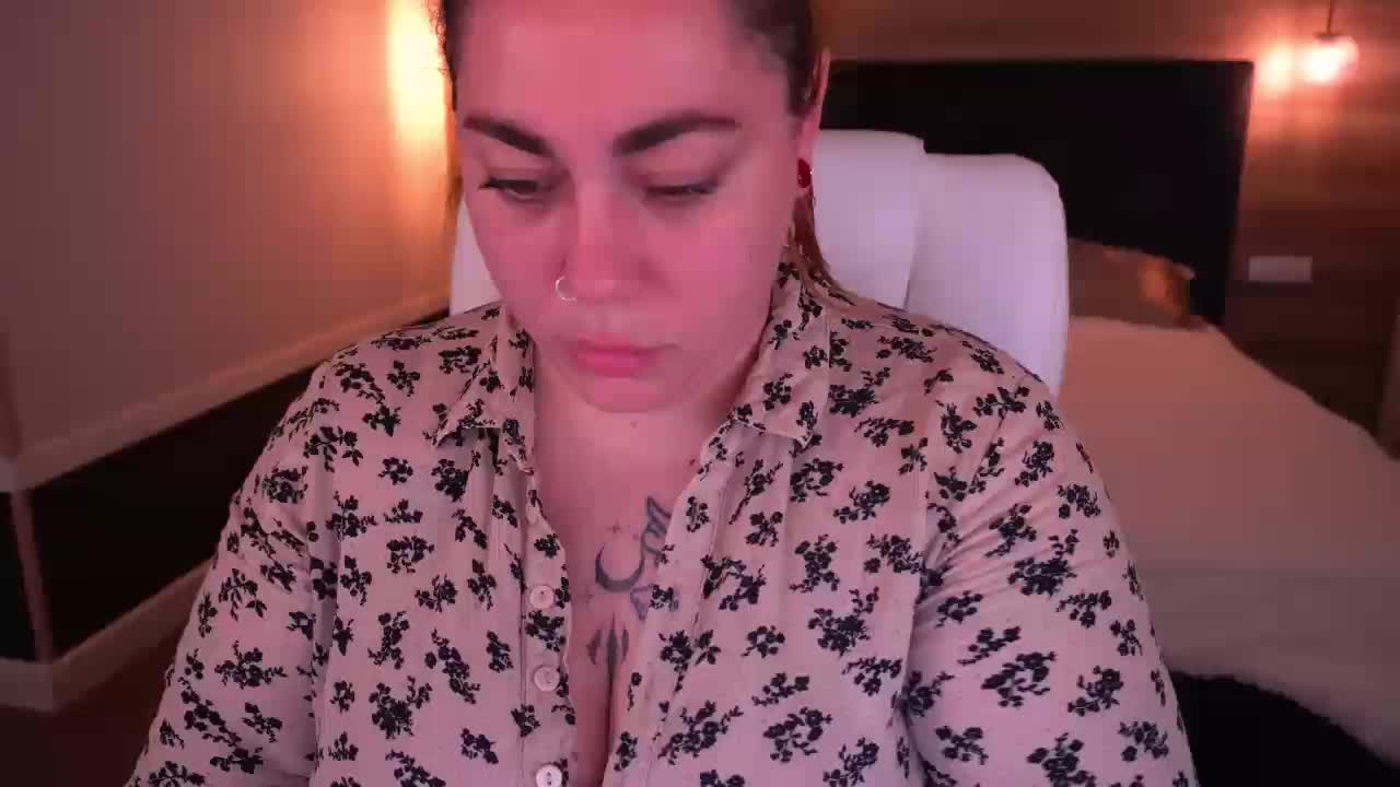 AmazonkaStarrr Adult Chat August 15, 2025