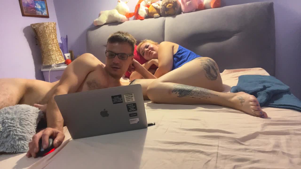 Oksana494 Adult Chat August 15, 2025