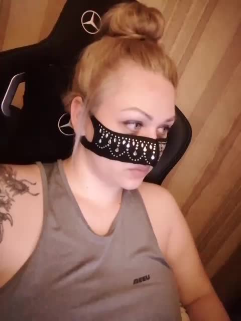 -Tiffany- Adult Chat August 15, 2025