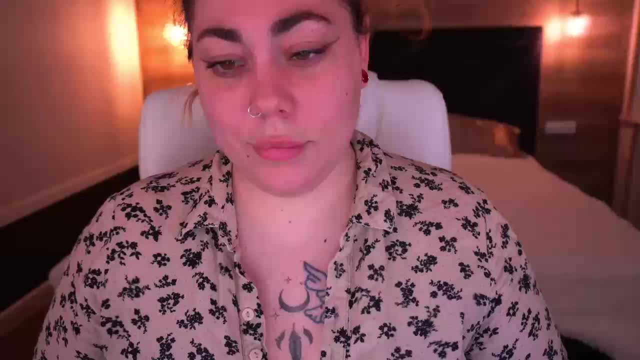 AmazonkaStarrr Adult Chat August 15, 2025