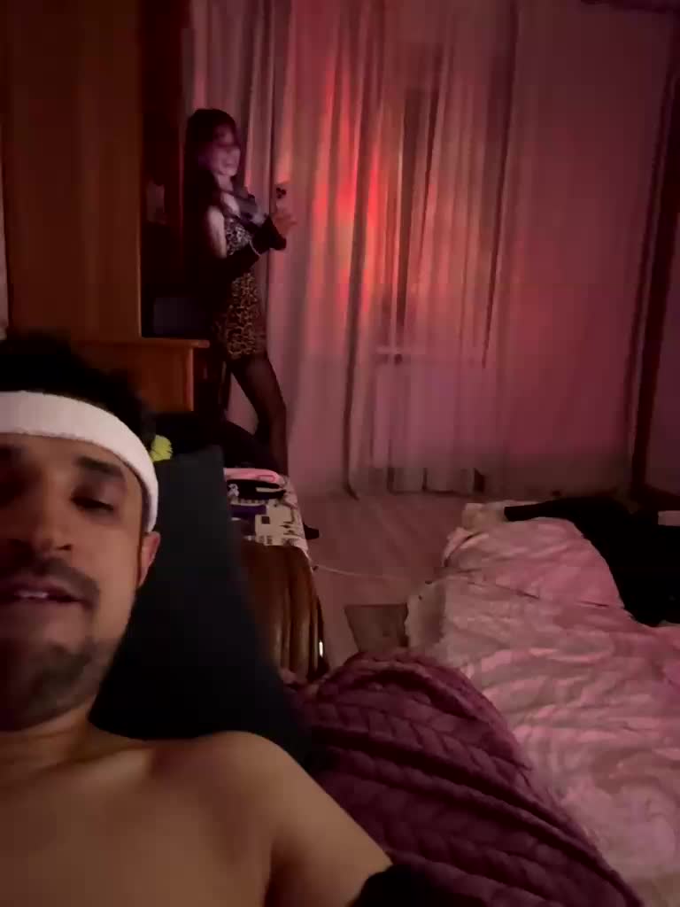 VIP17CoupleDream Adult Chat August 15, 2025