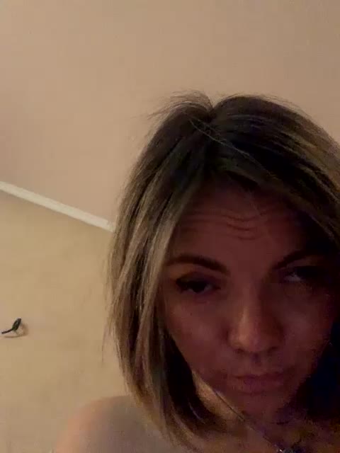 Ella-Pearlie Adult Chat August 15, 2025