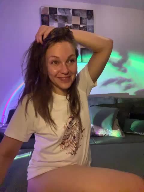 Alisasqrl Adult Chat August 15, 2025