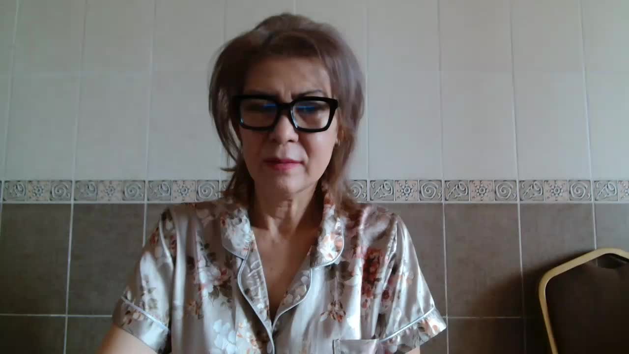 ElegantLady00 Adult Chat August 15, 2025