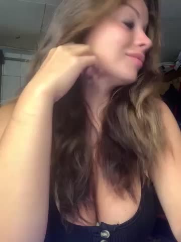 Sweeeeet_Candy Adult Chat August 15, 2025