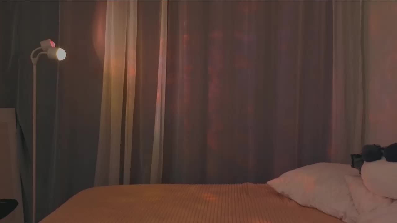 MiaLuw Adult Chat August 15, 2025