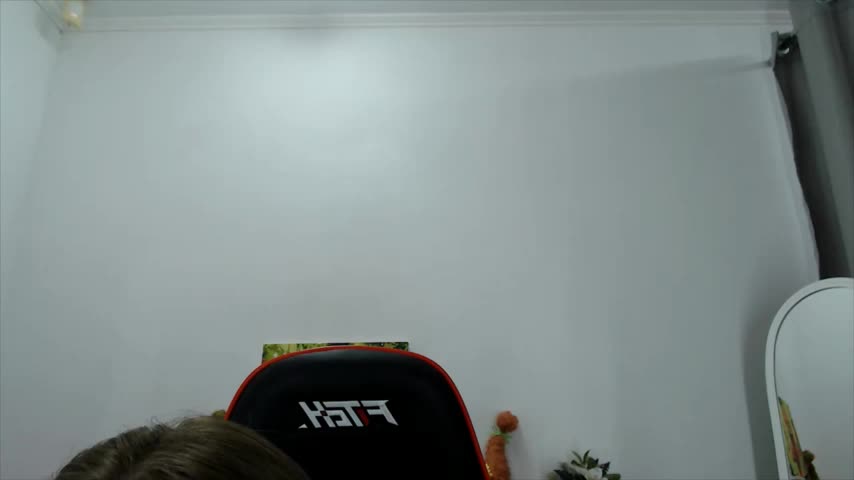 Lucky_Lana Adult Chat August 15, 2025