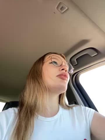 justmilaa Adult Chat August 15, 2025