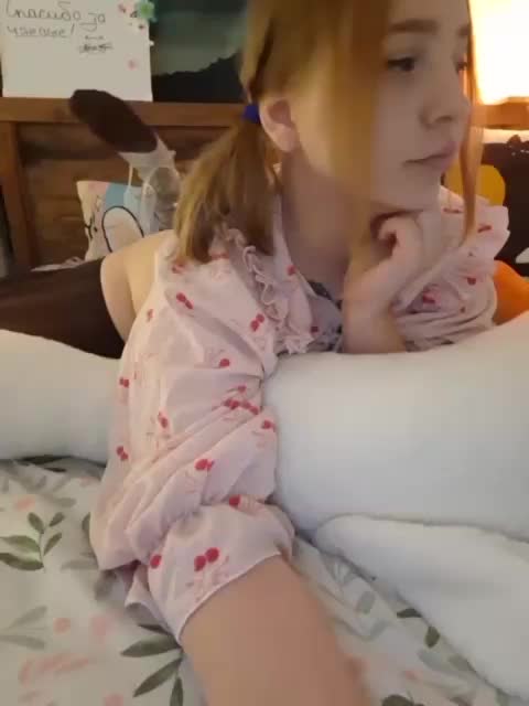 LittleDelora Adult Chat August 15, 2025