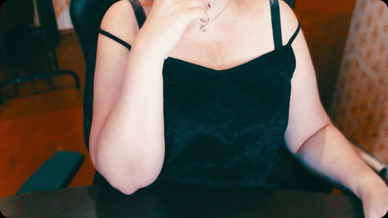 Alisa1917 Adult Chat August 15, 2025