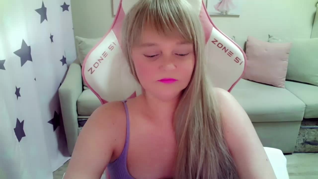 ChristieRoses Adult Chat August 15, 2025