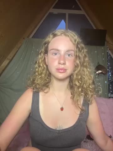 nemesidaM Adult Chat August 15, 2025