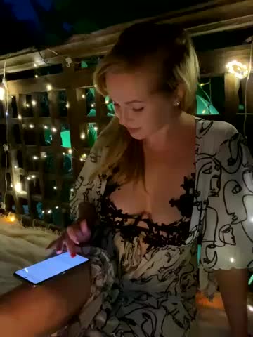 Lady__Maria Adult Chat August 15, 2025