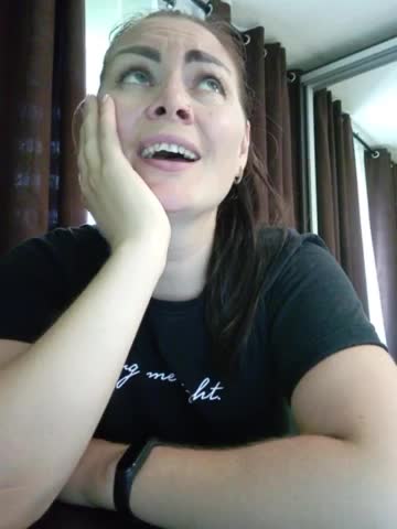 _Karolina_02 Adult Chat August 15, 2025