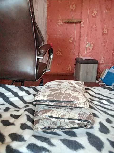 99_Sensuality_99 Adult Chat August 15, 2025