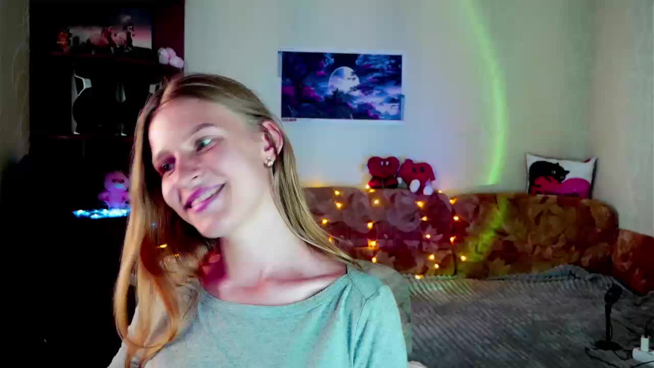 LunaEvan Adult Chat August 15, 2025