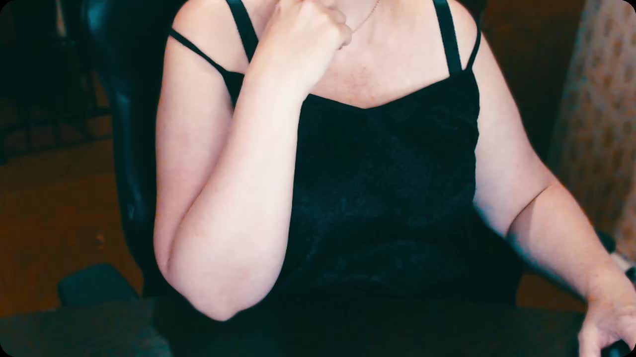 Alisa1917 Adult Chat August 16, 2025