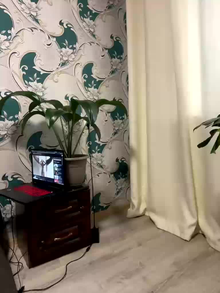 Danozka Adult Chat August 16, 2025