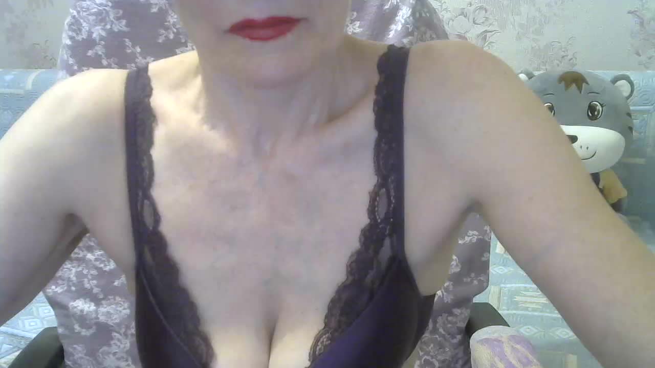 Red-Rose-777 Adult Chat August 16, 2025