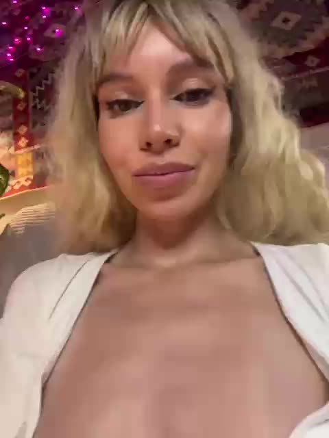 PANTEONA_ Adult Chat August 16, 2025