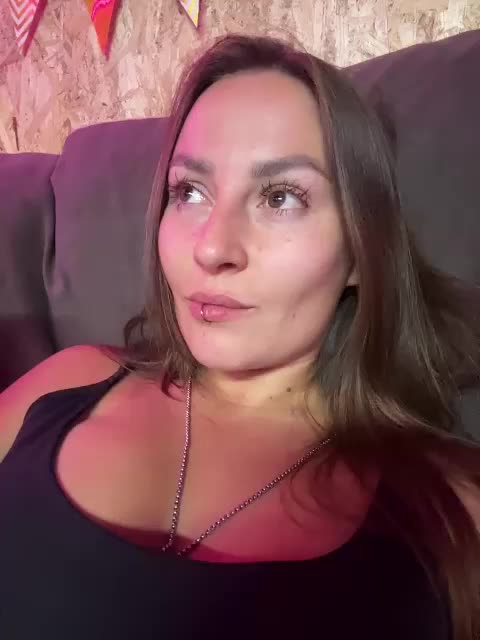 Mini-Molly69x Adult Chat August 16, 2025