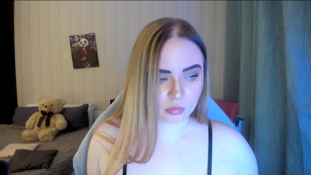 Shy_foxY Adult Chat August 16, 2025