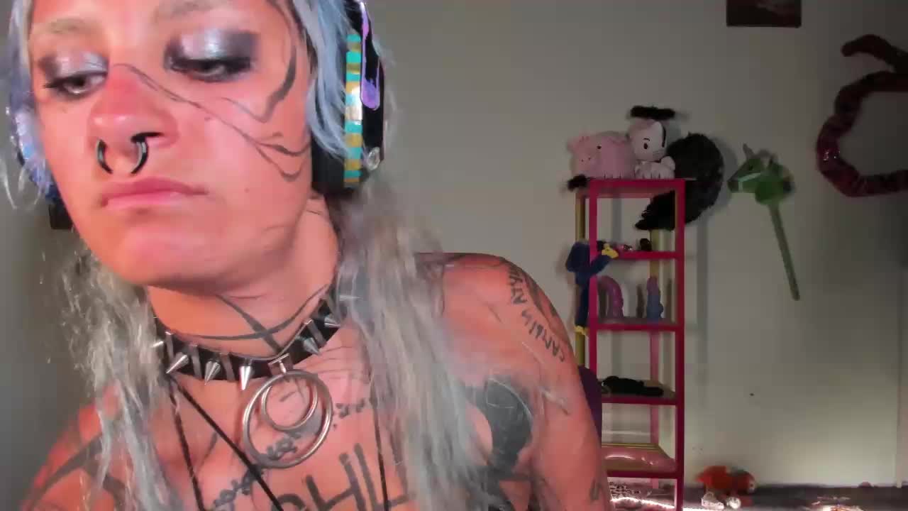 Lady-sontse- Adult Chat August 16, 2025