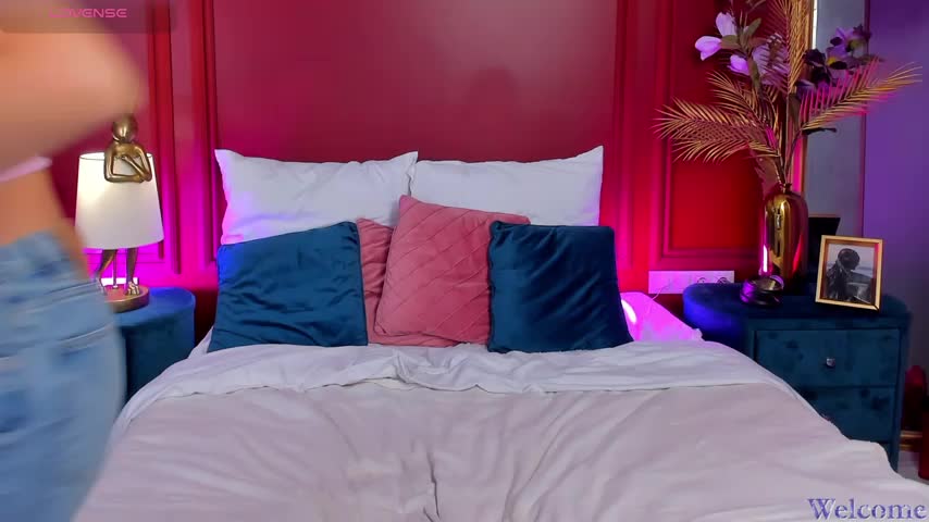 MiaMuse Adult Chat August 16, 2025