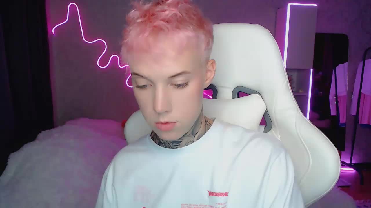 tezes Adult Chat August 16, 2025