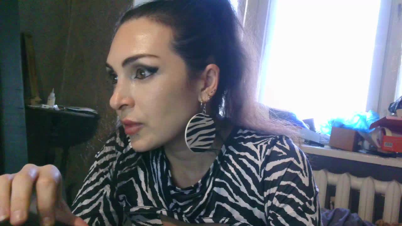 TvarRoxy Adult Chat August 16, 2025