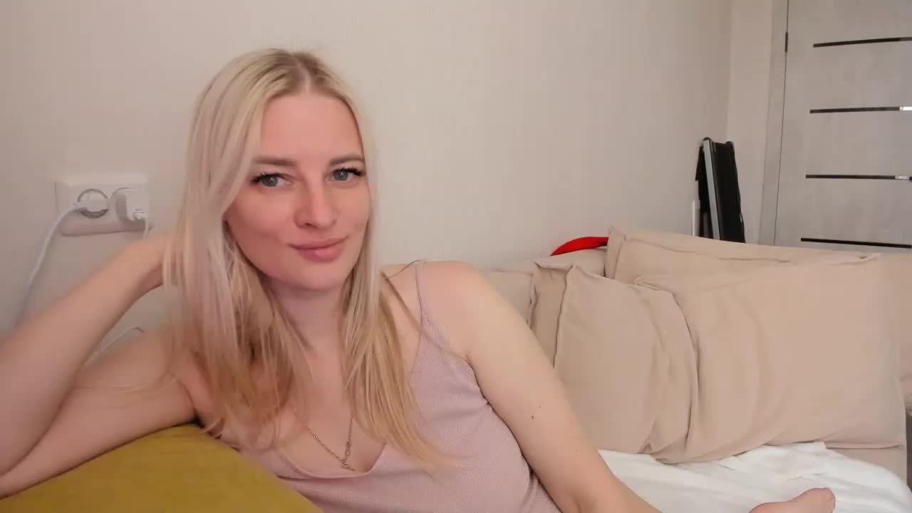 Princessa_ya Adult Chat August 16, 2025