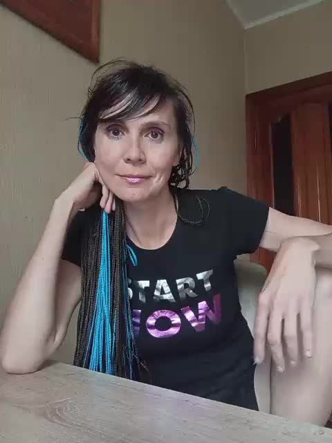 Hellenalonenochka Adult Chat August 16, 2025