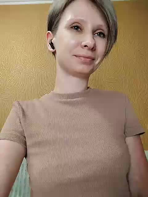 -Christina- Adult Chat August 16, 2025