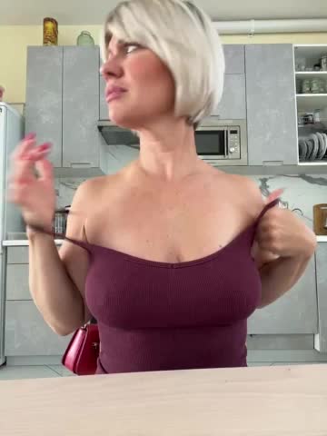 AlisaBlackFox Adult Chat August 16, 2025