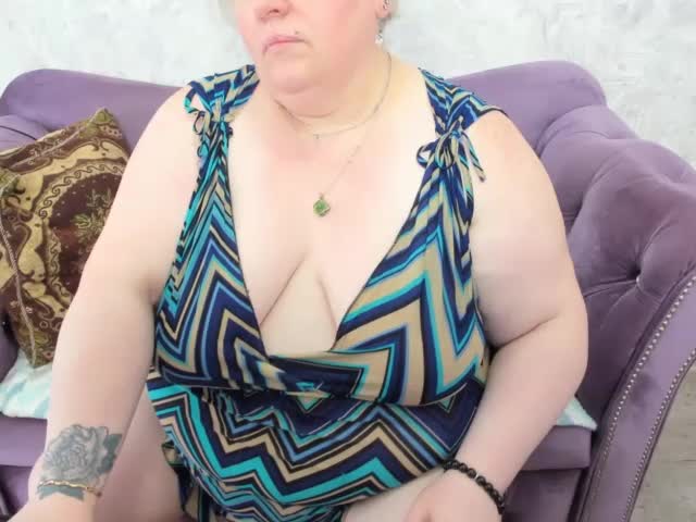 fashiona Adult Chat August 16, 2025