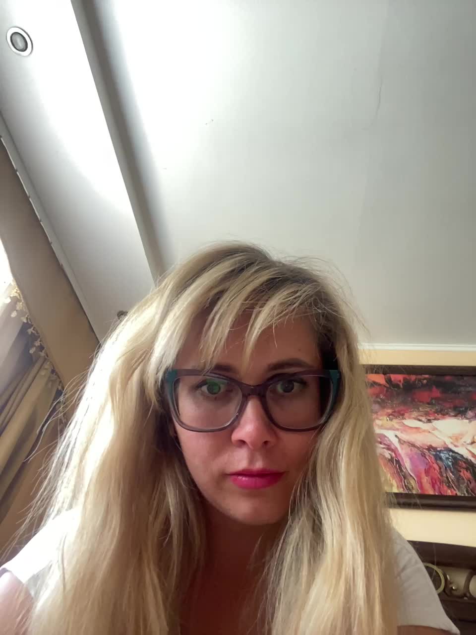 Elegant00Girl Adult Chat August 16, 2025