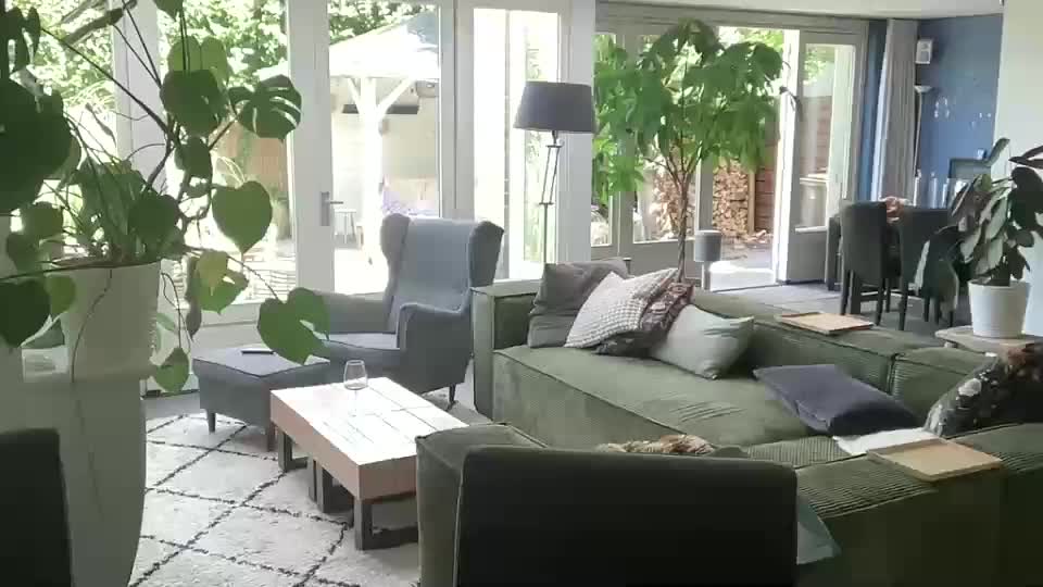 eronas74 Adult Chat August 15, 2025