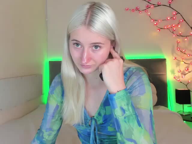 HollyTaillor Adult Chat August 16, 2025