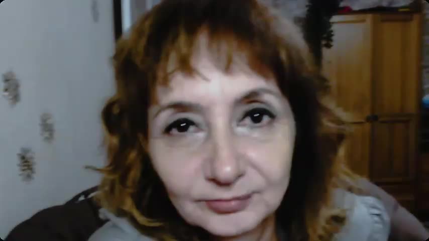 AnnieEltgant Adult Chat August 16, 2025