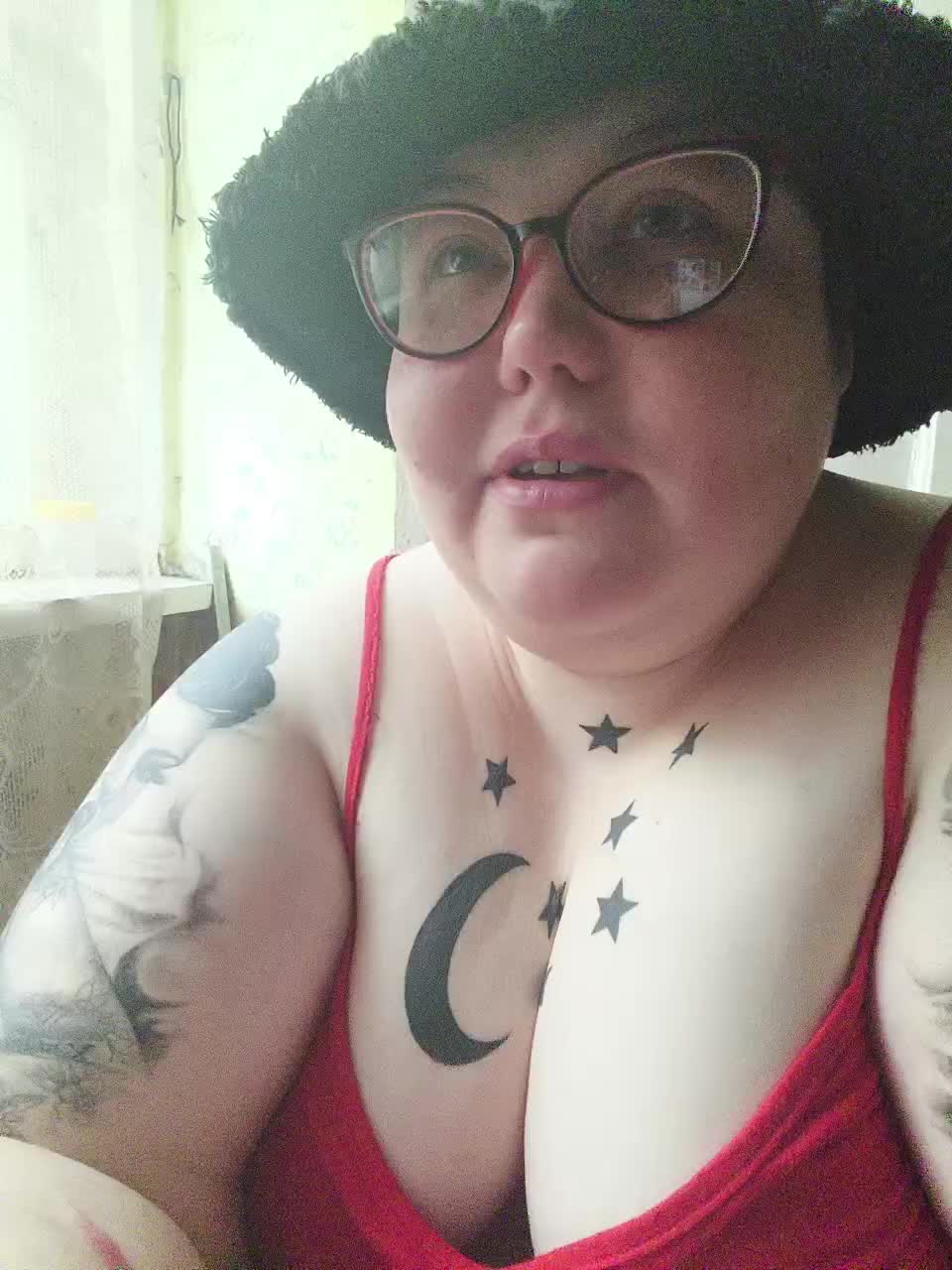 Svetlanka86 Adult Chat August 16, 2025