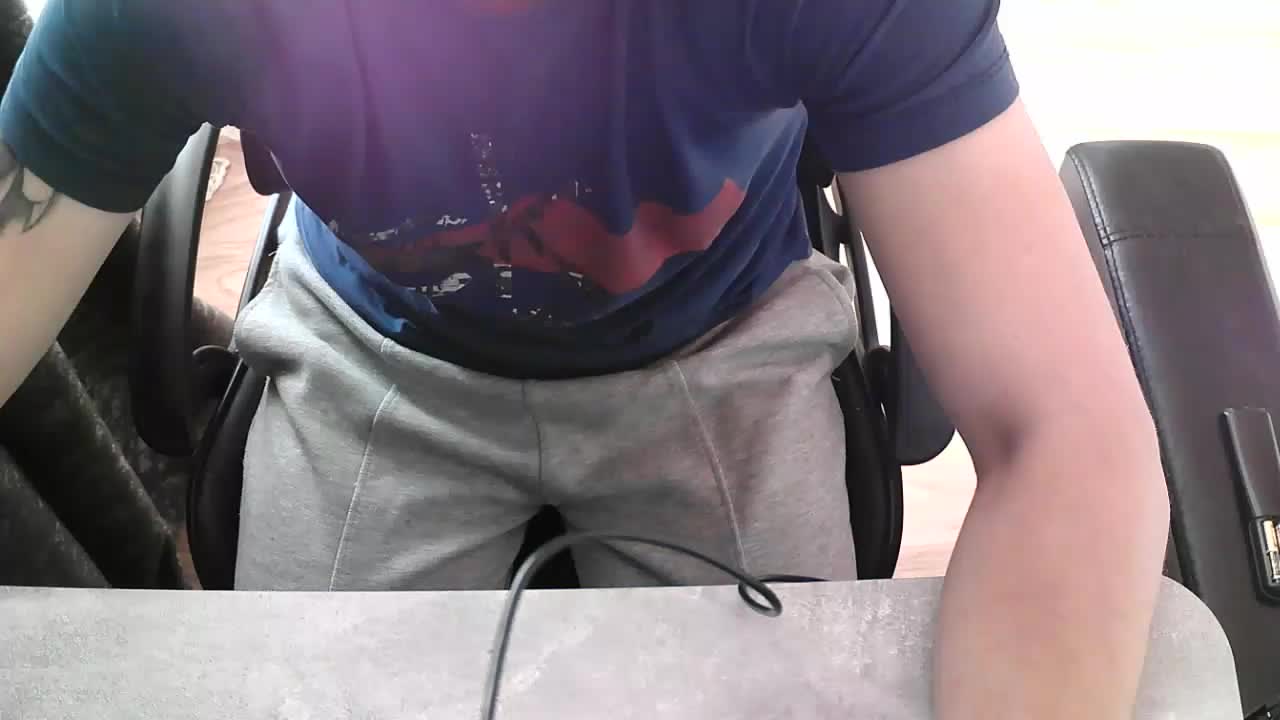 Niki233221 Adult Chat August 16, 2025