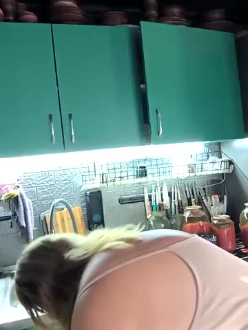 jusichka Adult Chat August 16, 2025