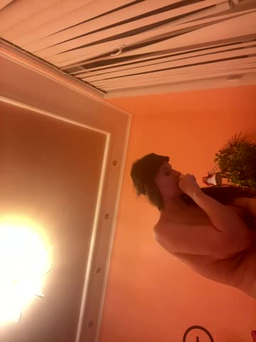 Flossy_Vettie Adult Chat August 17, 2025