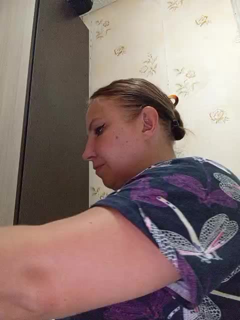 Konfetka80 Adult Chat August 17, 2025