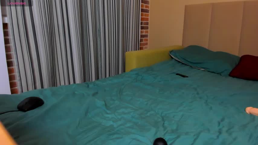 Venera66615 Adult Chat August 17, 2025