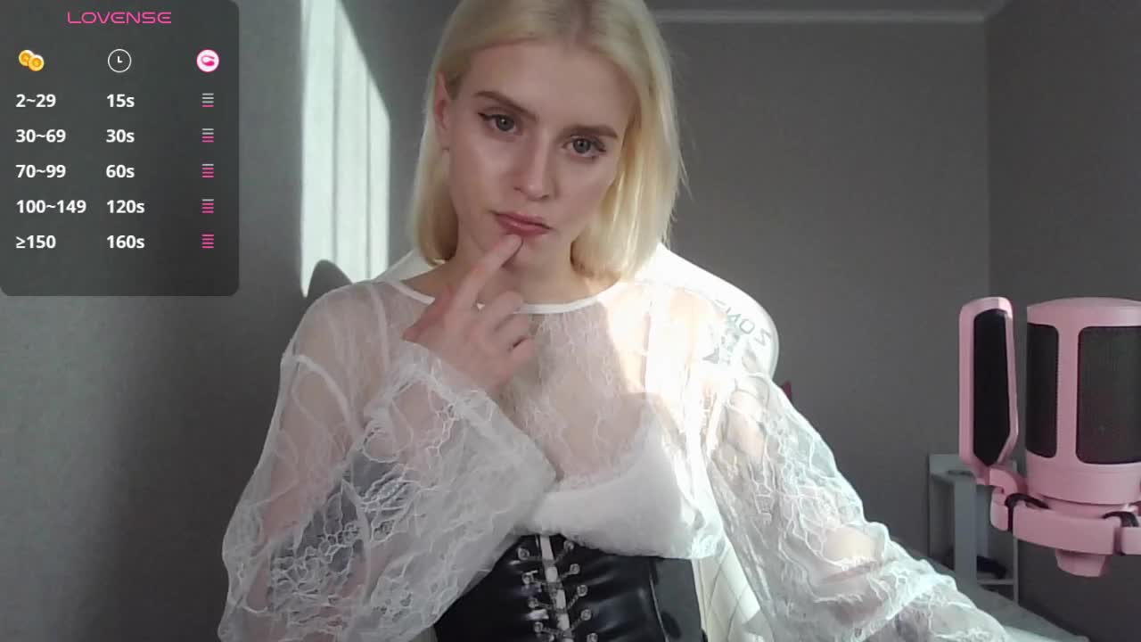 Helga_Pataki Adult Chat August 17, 2025